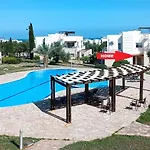 Vakantiehuis Turtle Bay Village - Garden House *