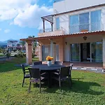 Turtle Bay Village - Garden House Vakantiehuis