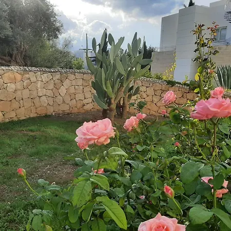 Kyrenia - Esentepe Turtle Village 3 Bedroom Sea With Garden *