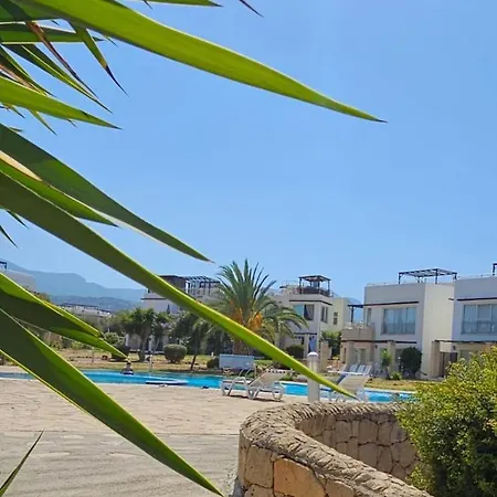Turtle Bay Village - Garden House Tatil Evi