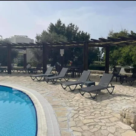 Turtle Bay Village - Garden House *