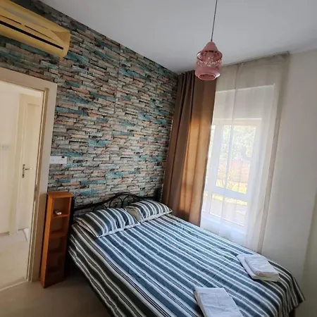 Turtle Bay Village - Garden House Сasa de vacaciones